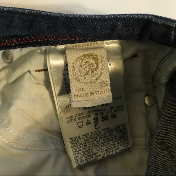 Diesel Lowky Low Waist Distressed Cut Off Denim Leather Label Blue Jean Shorts - Picture 9 of 12